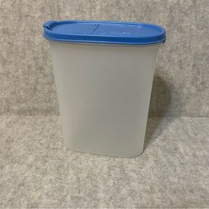 Vintage Tupperware USA Made Blue Lid 9 3/4 C Module Mate 1614-21 Food Container